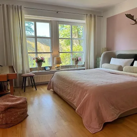 With Piano, Fireplace & Dream Bed